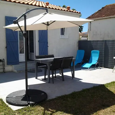La Petite Maison A Mamy La Cotiniere Vakantiehuis Saint-Pierre-d'Oleron