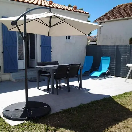 La Petite Maison A Mamy La Cotiniere Vakantiehuis Saint-Pierre-d'Oleron